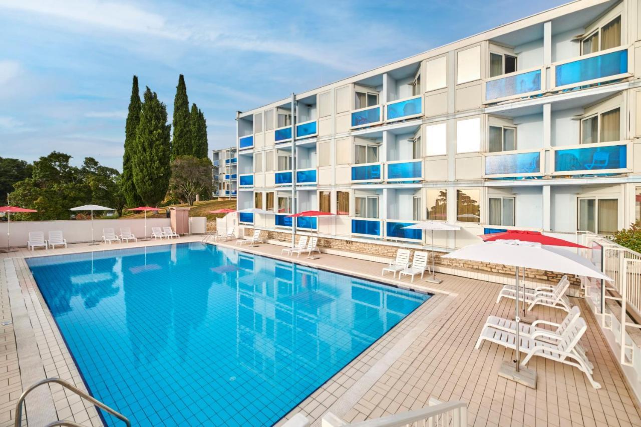 Hotel Plavi Plava Laguna 포레치 외부 사진