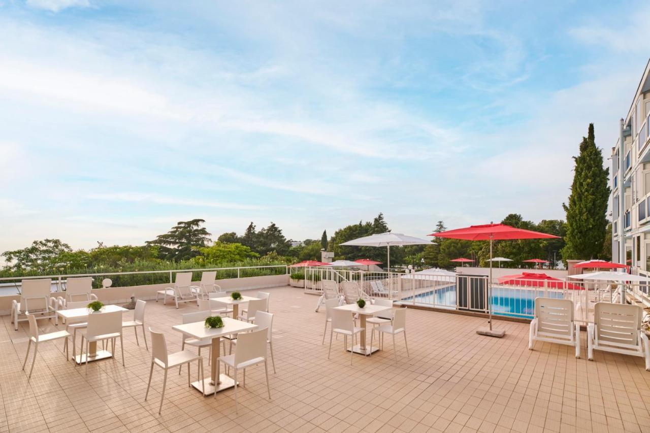 Hotel Plavi Plava Laguna 포레치 외부 사진