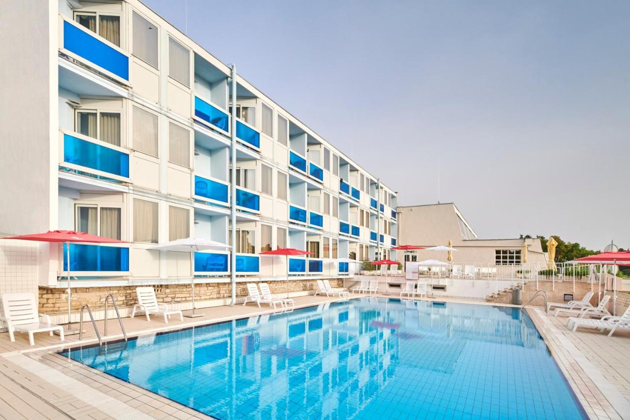 Hotel Plavi Plava Laguna 포레치 외부 사진